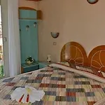 Hotel Britannia Marina Centro 3*
