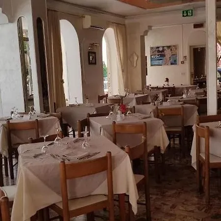 Britannia Marina Centro 3* רימיני