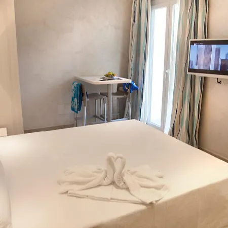 Britannia Marina Centro Hotel 3*