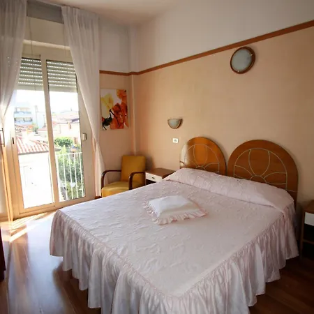 Hotel Britannia Marina Centro 3*
