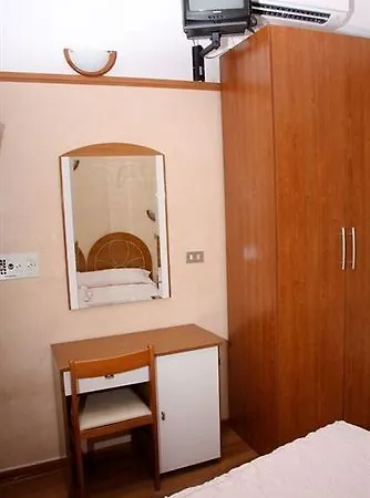 Britannia Marina Centro فندق ريميني