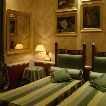 Britannia Marina Centro فندق 3*