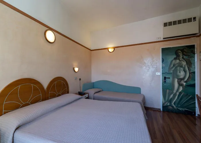 Britannia Marina Centro 3* רימיני
