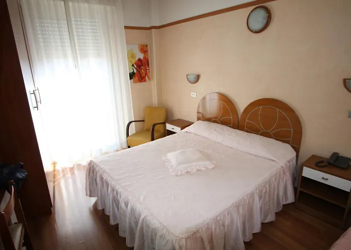 Britannia Marina Centro מלון 3*