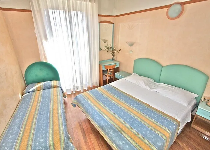 Szálloda Britannia Marina Centro Rimini