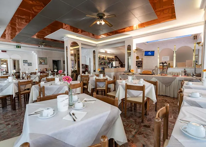 Britannia Marina Centro 3*