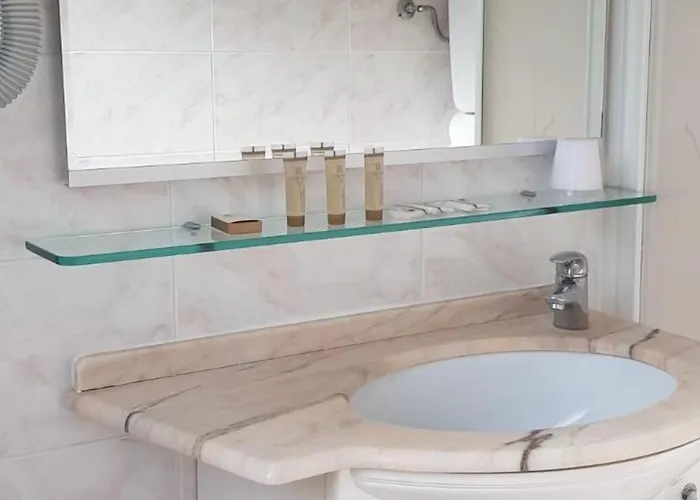 Britannia Marina Centro Szálloda 3*