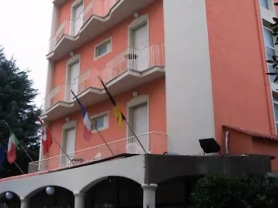 Hotel Britannia Marina Centro 3*